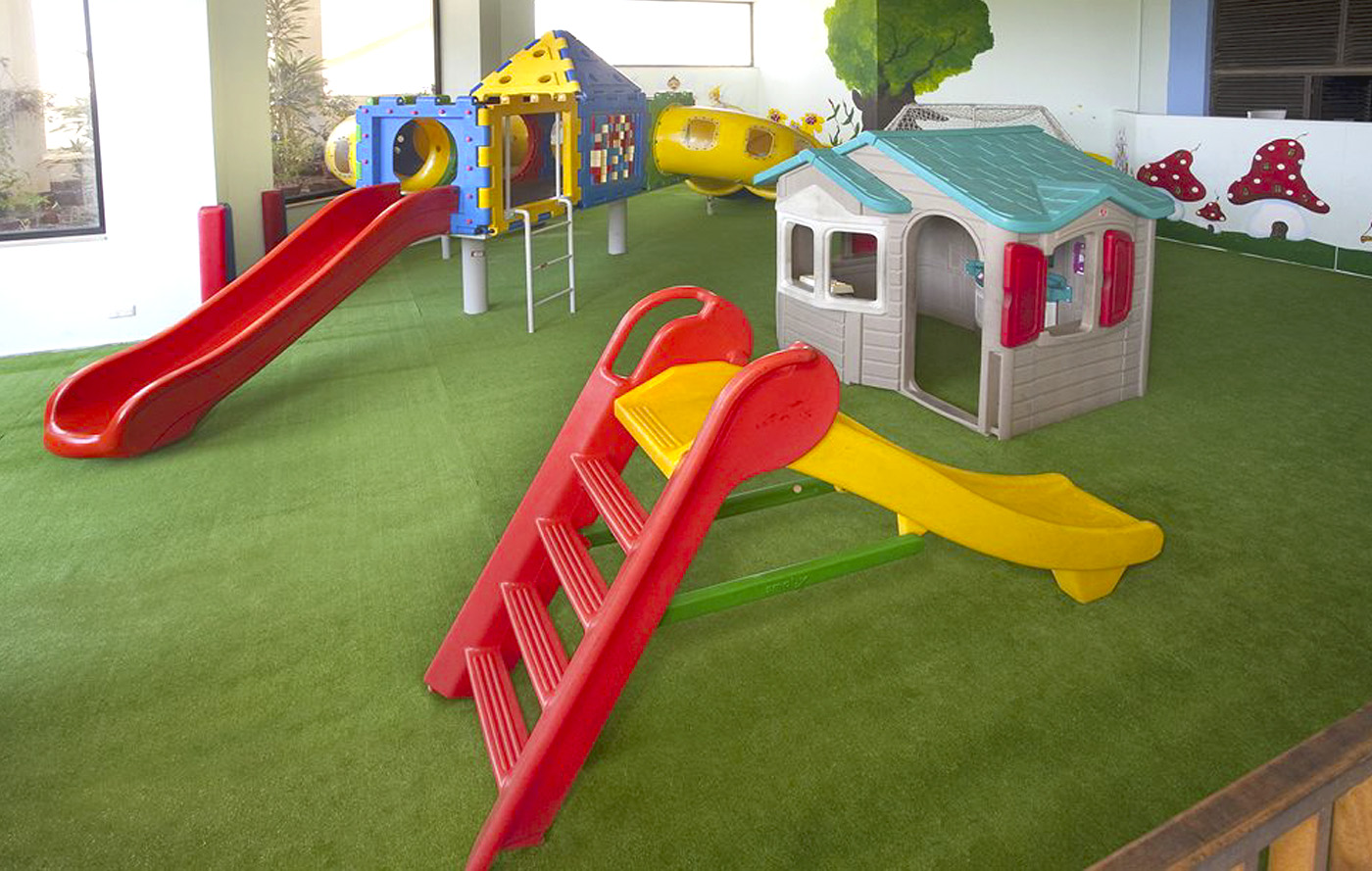 césped artificial para guardería de niños